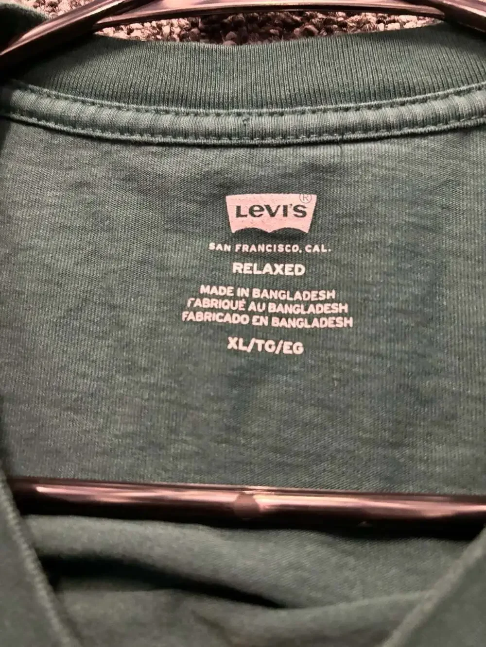 Levi's Men's Relaxed Fit Long Sleeve Distressed Stripe Graphic T-Shirt